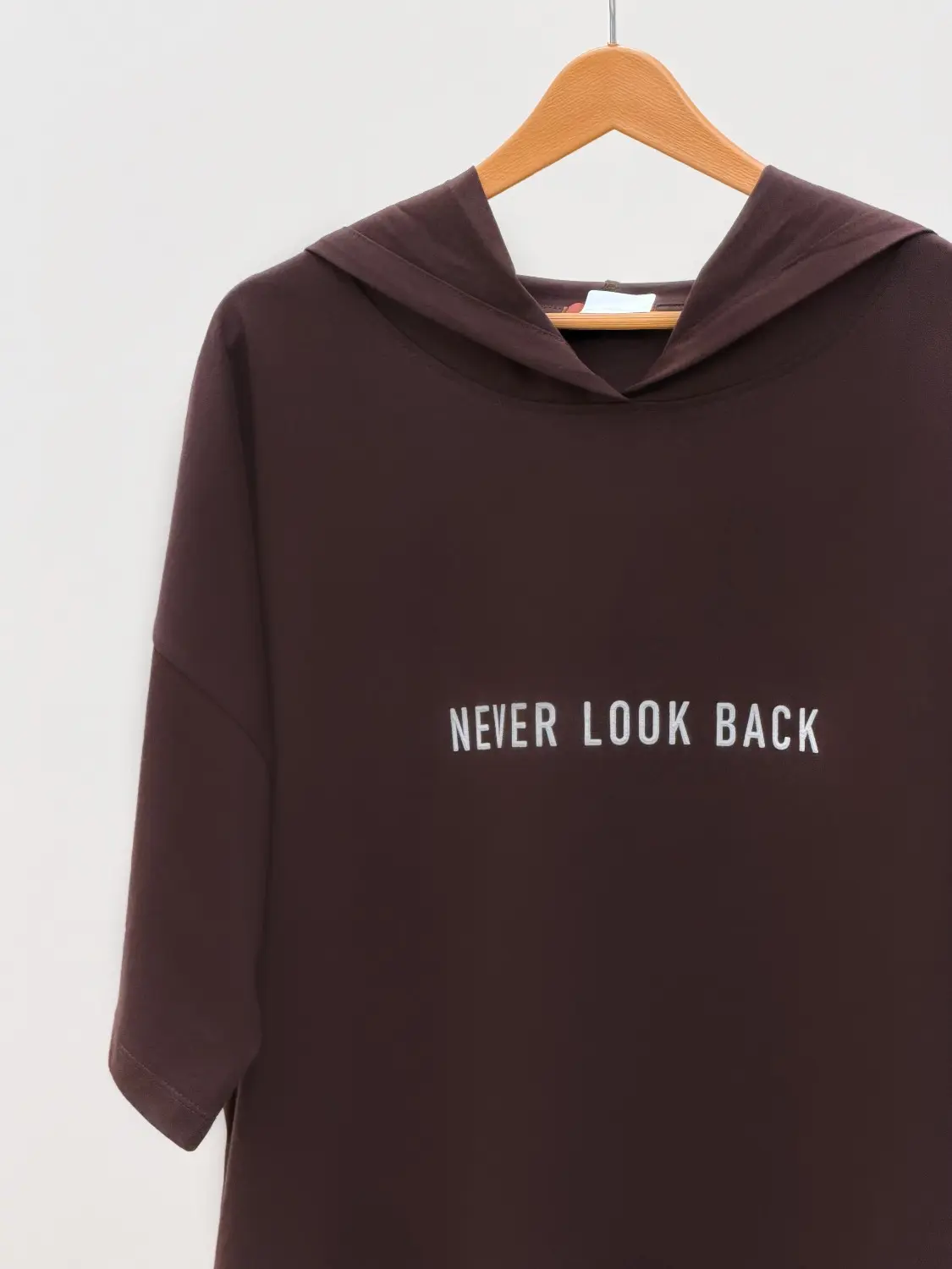 4434-تیشرت کلاهدار never